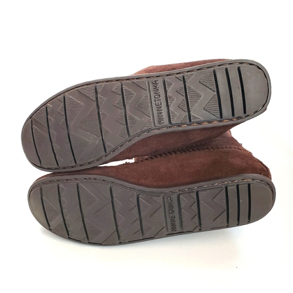 Minnetonka Moccasin Boots Shoes Genuine Leather Women size 7 NWOT - Picture 11 of 12